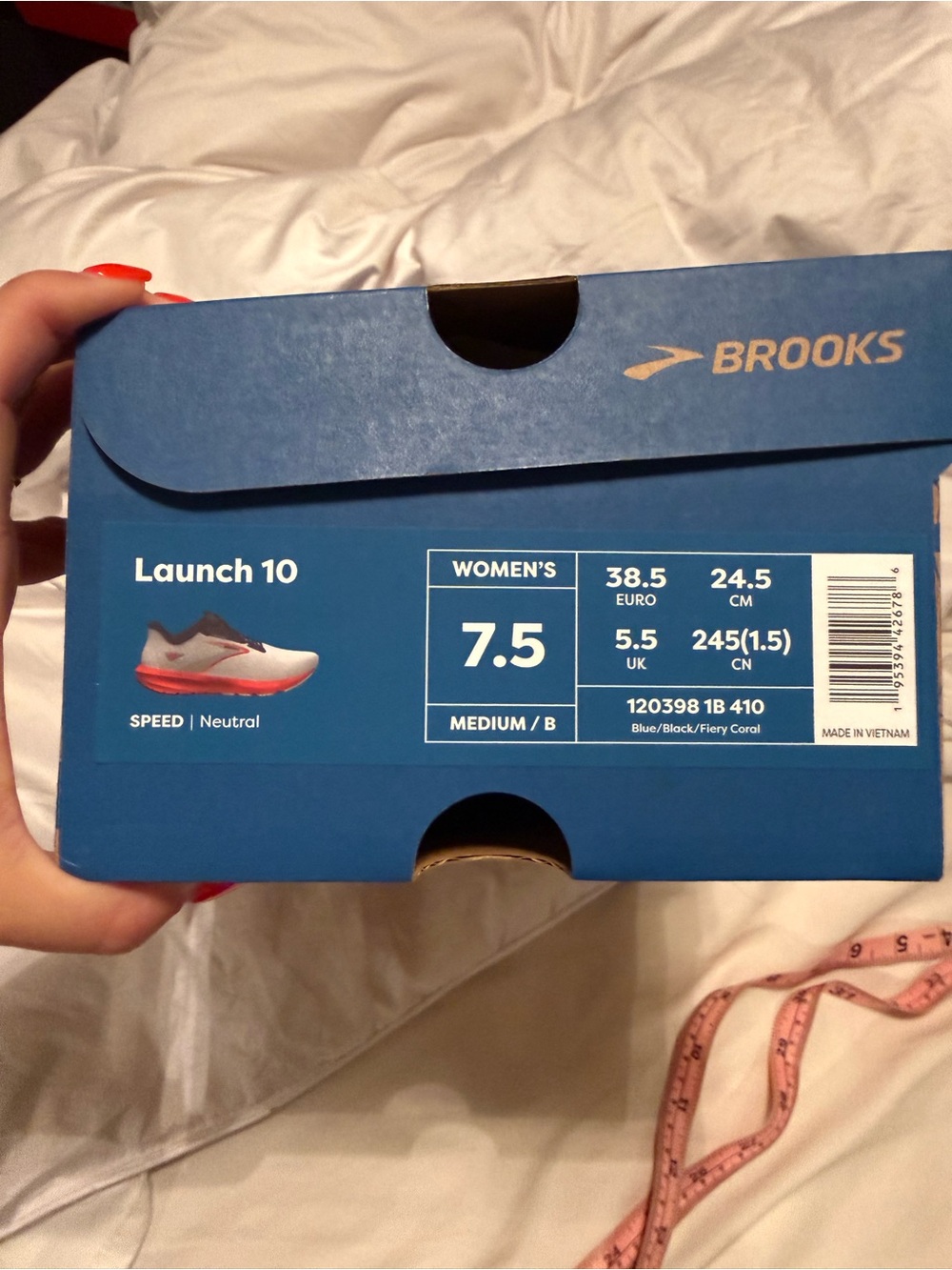 Brooks Launch 10 Women’s Coral & White Running Sneakers - Picture 2 of 7